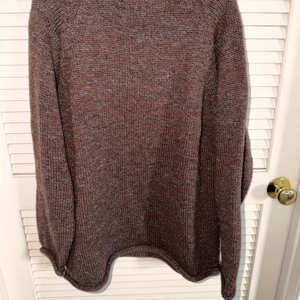 Men’s 100% wool Sweater